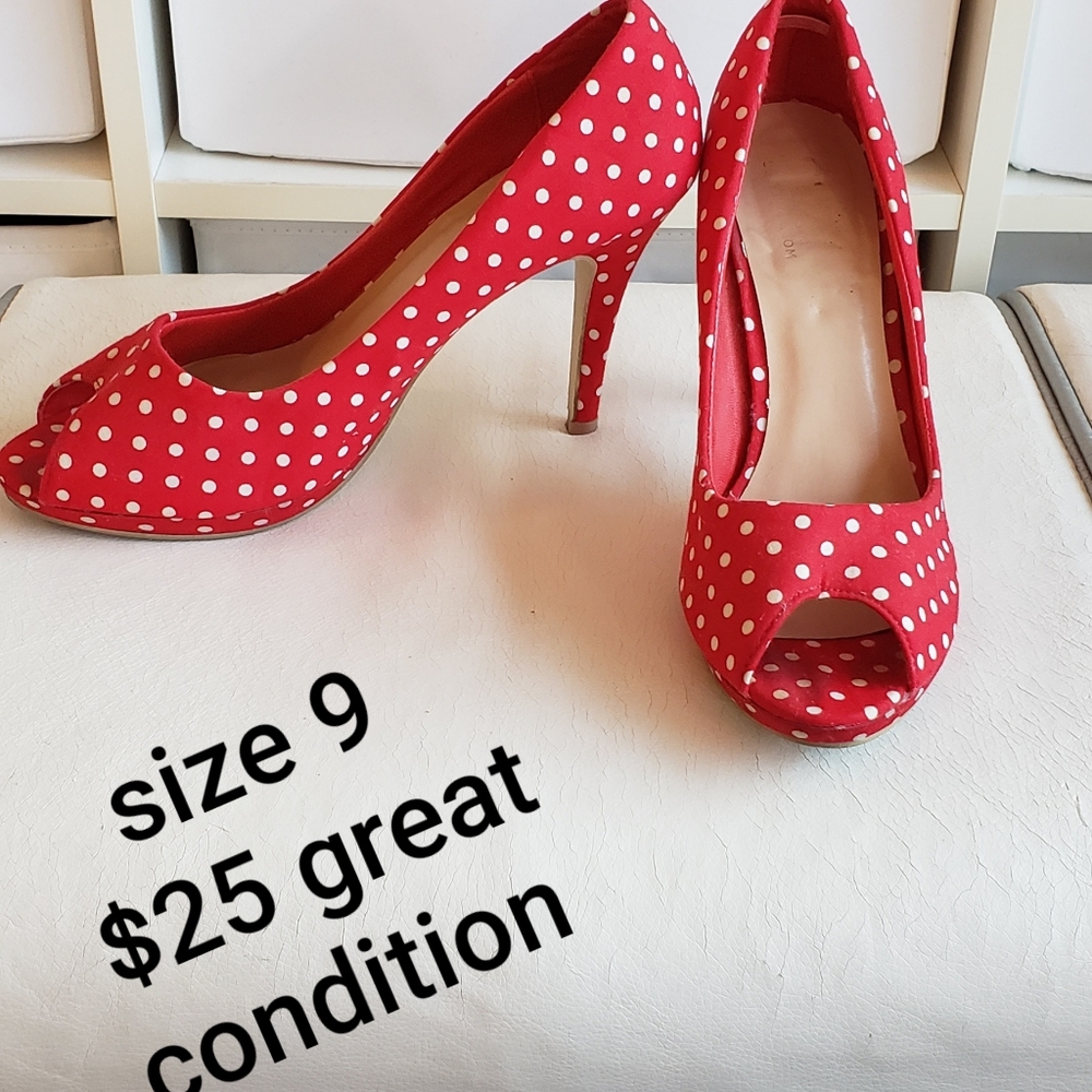 Red & white polkadot heels. Size9